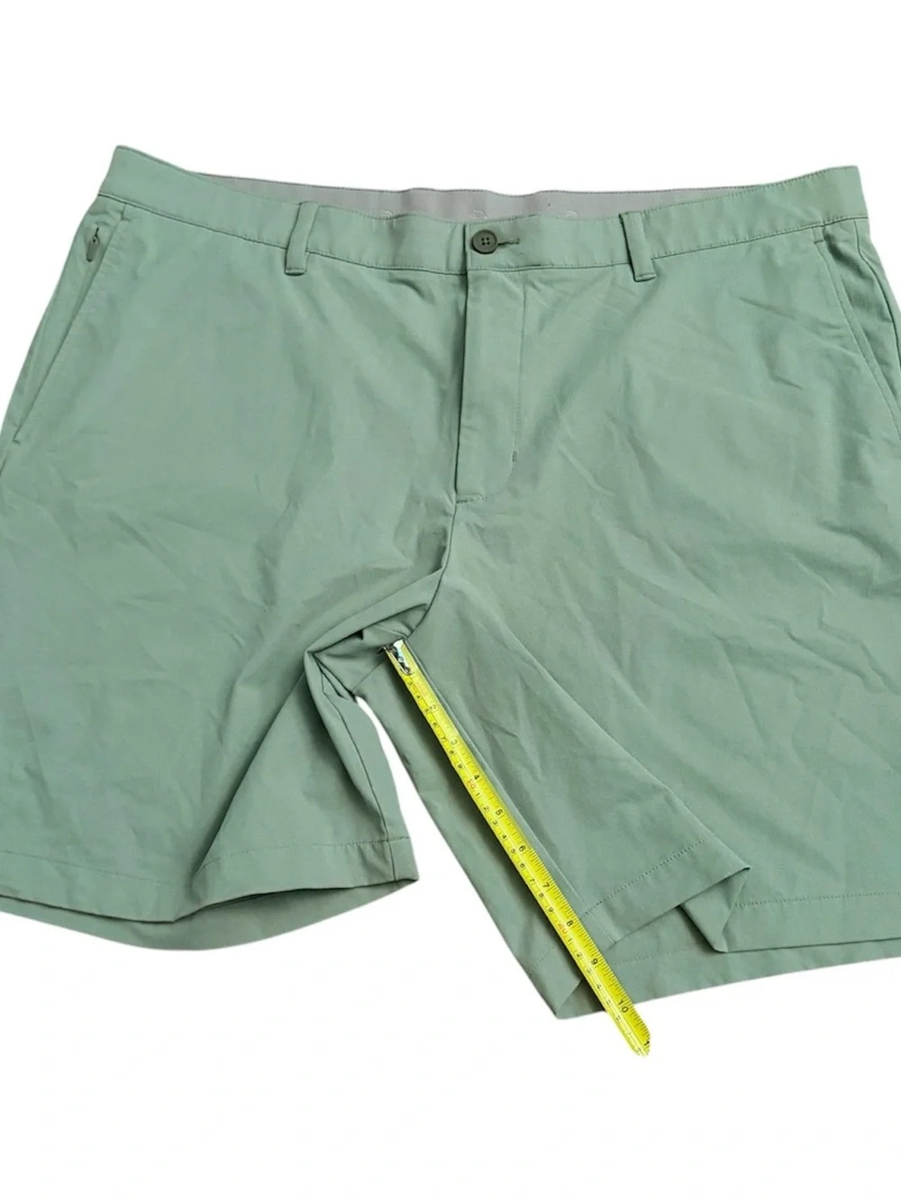 Tommy Bahama Men’s Green 5 pockets Solid Chino Flat Front Shorts 9 Inch Inseam